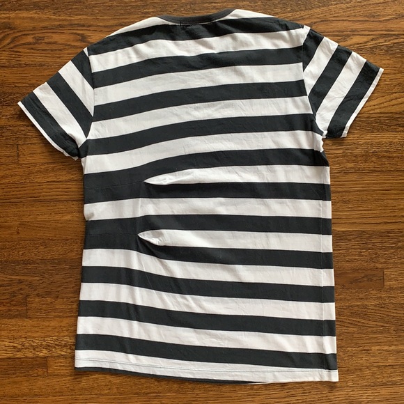 Kai-aakmann Black and White Striped Short Sleeve Tee Shirt with Pintuck detail - Picture 5 of 5